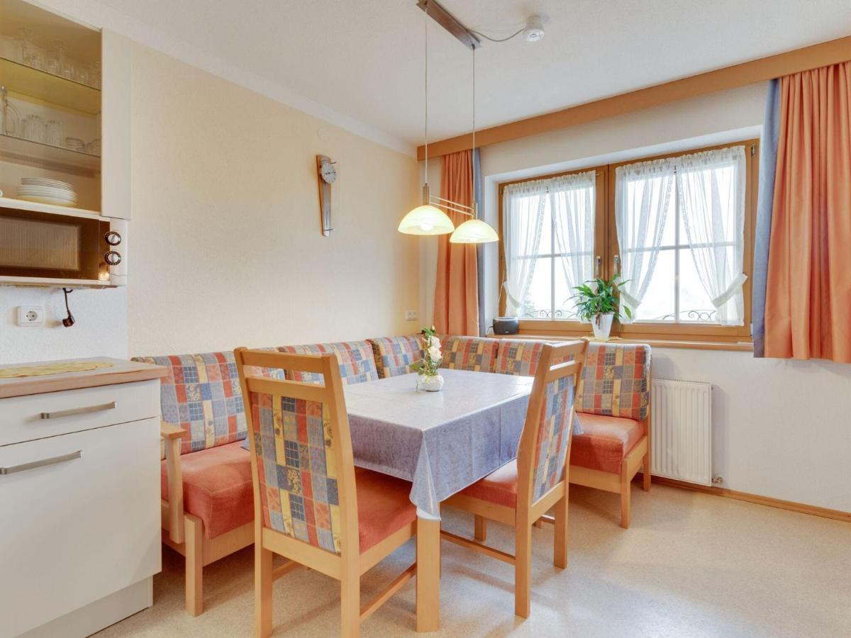 Quaint Apartment In Hainzenberg Near Horbergbahn Екстер'єр фото