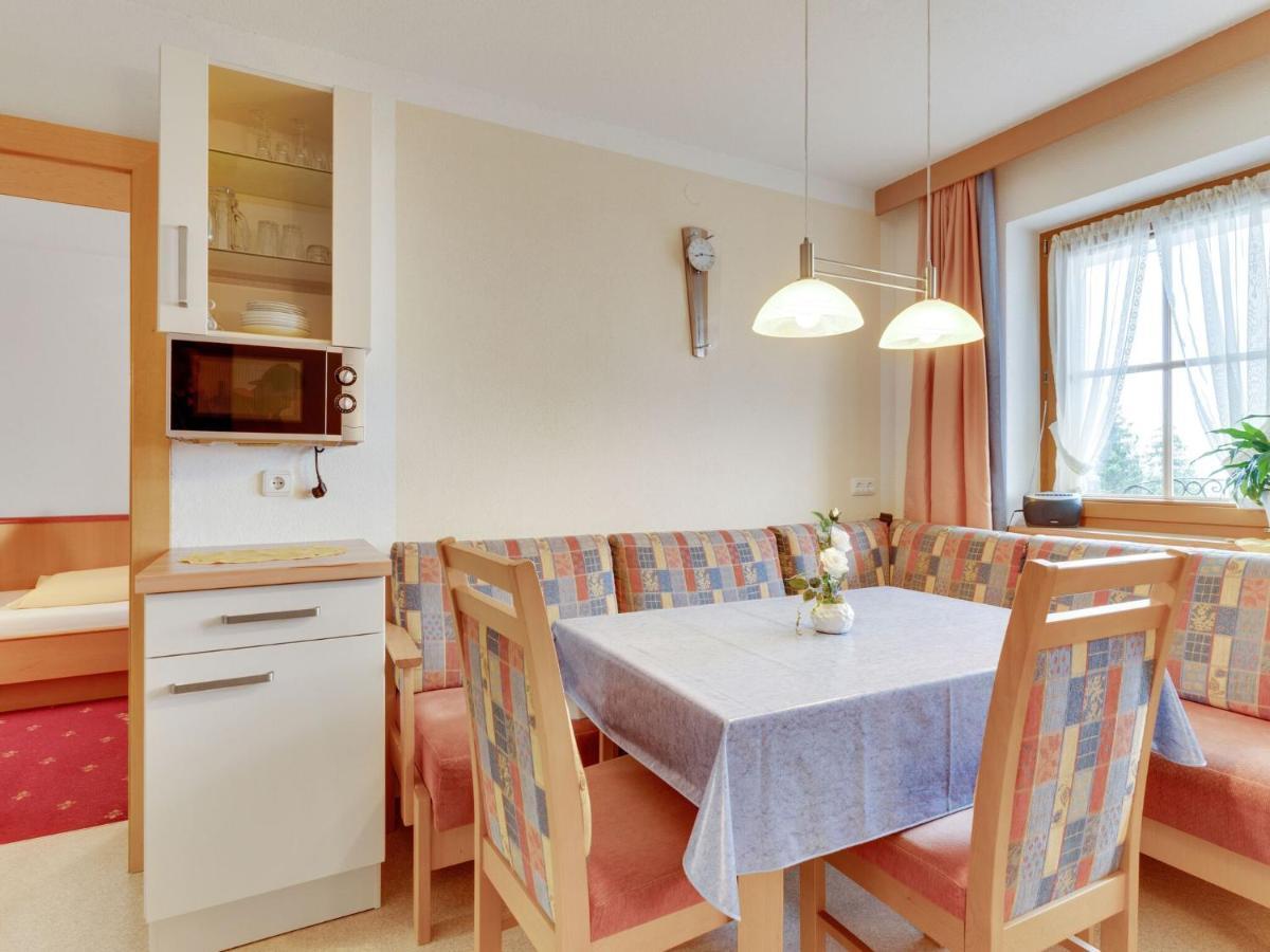 Quaint Apartment In Hainzenberg Near Horbergbahn Екстер'єр фото