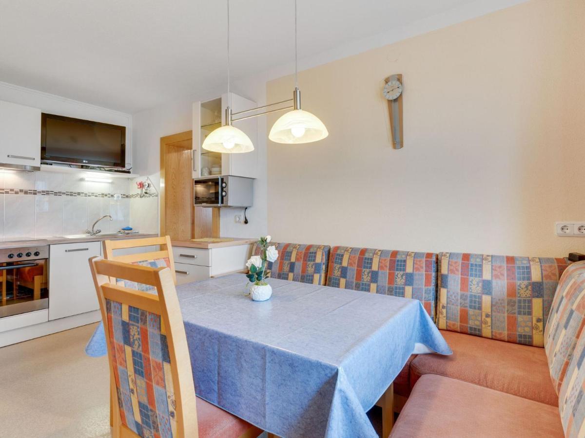 Quaint Apartment In Hainzenberg Near Horbergbahn Екстер'єр фото