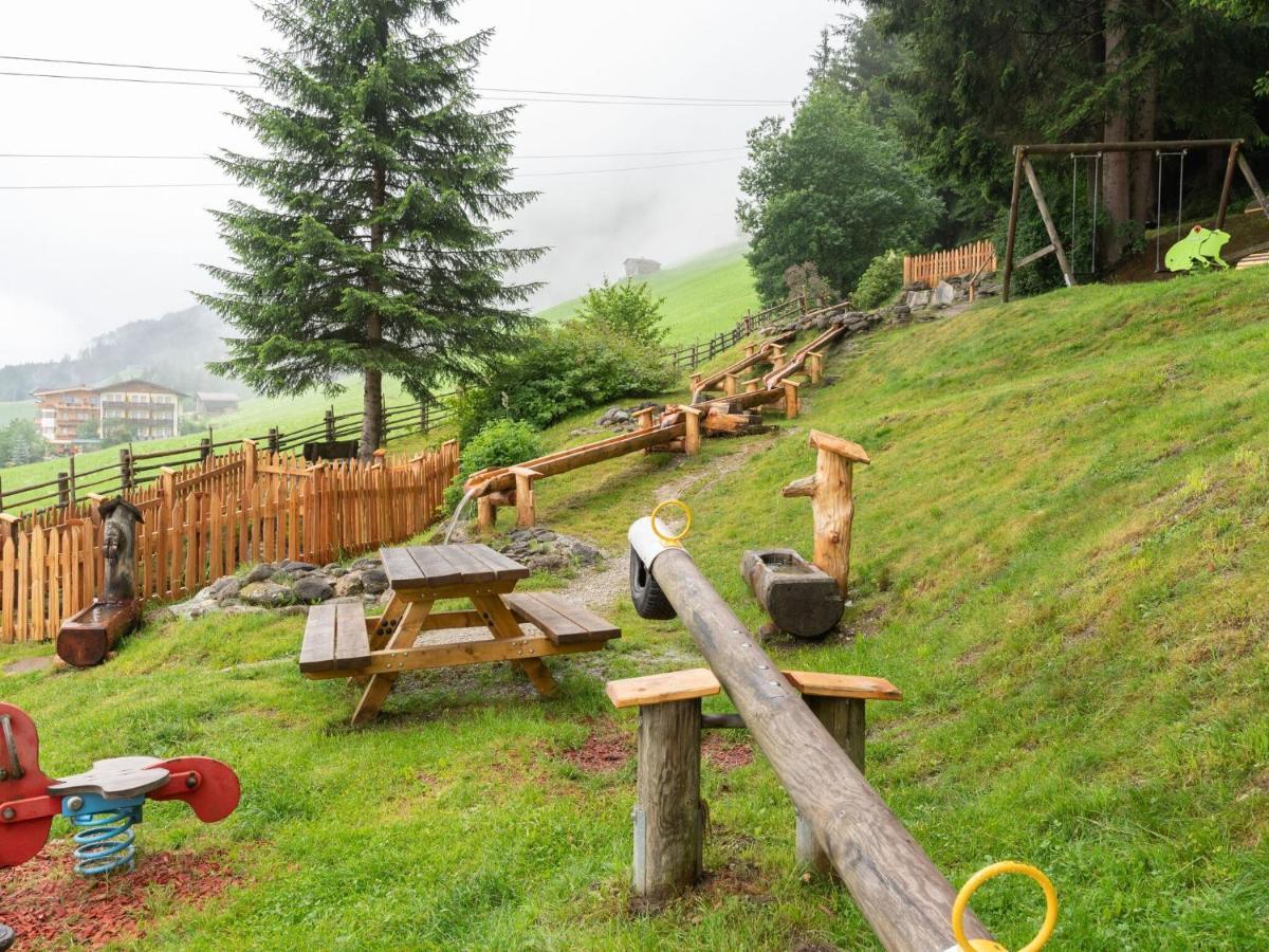 Quaint Apartment In Hainzenberg Near Horbergbahn Екстер'єр фото