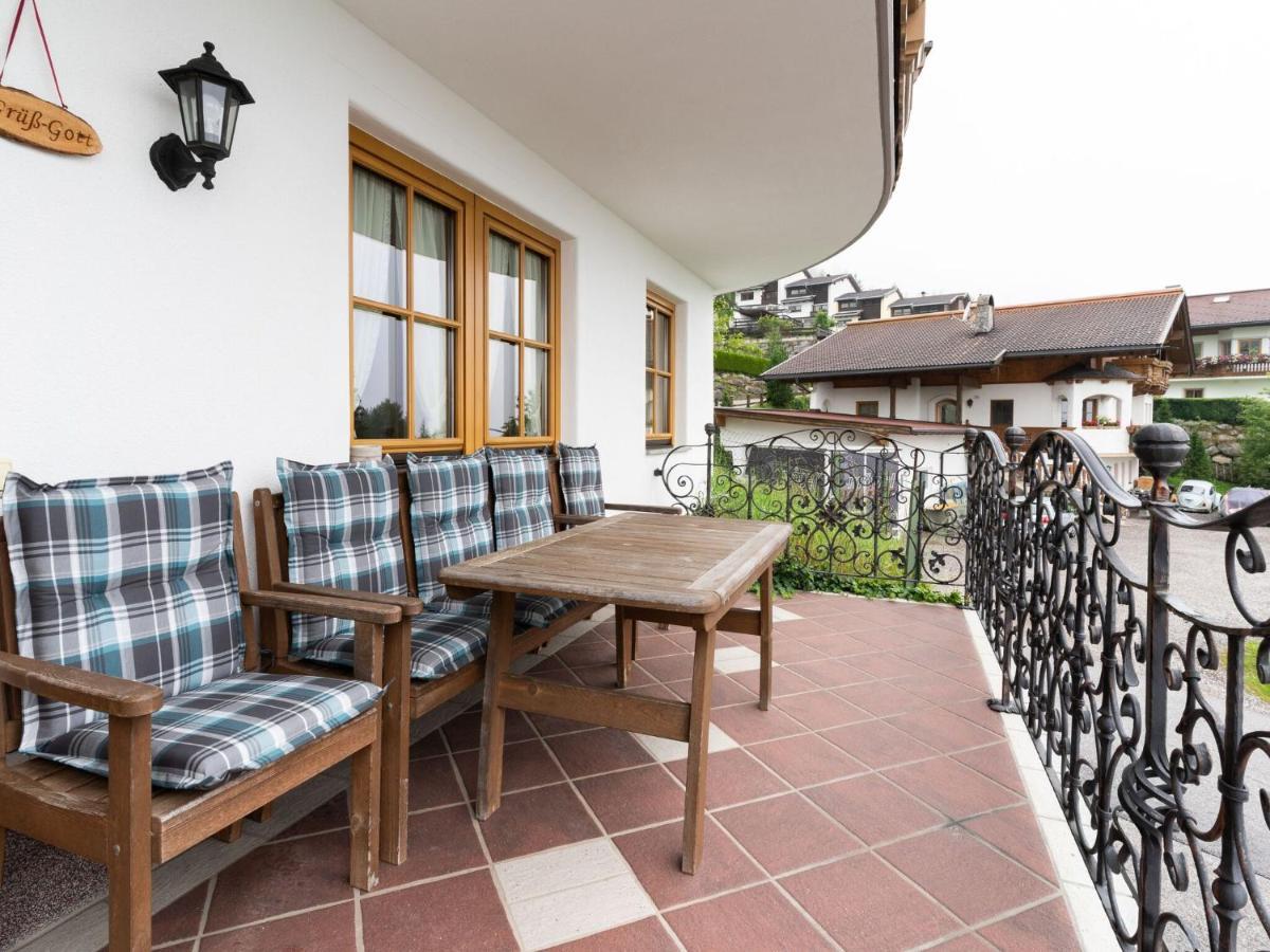 Quaint Apartment In Hainzenberg Near Horbergbahn Екстер'єр фото